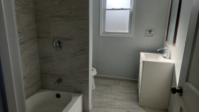 3320 W 50th St in Cleveland, OH - Building Photo - Building Photo