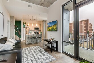 Sky Garden Apartments in Charleston, SC - Building Photo - Building Photo