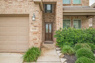 5218 Windy Plantation Dr in Brookshire, TX - Foto de edificio - Building Photo