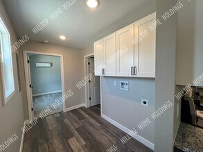 7 Frazier Oaks Rd in Eldon, MO - Building Photo - Building Photo