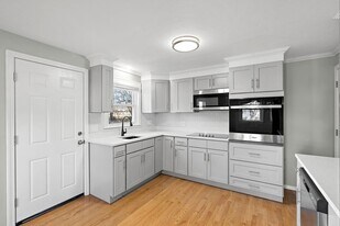 2 Starbird Ave in Boston, MA - Building Photo