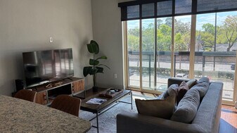 4410 Westheimer Rd, Unit SI ID1013544P in Houston, TX - Building Photo