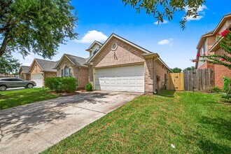 6407 Capridge Dr in Houston, TX - Foto de edificio - Building Photo