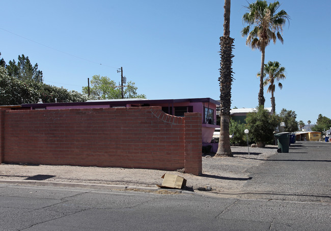 3940 N Romero Rd in Tucson, AZ - Foto de edificio - Building Photo