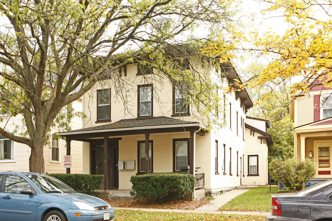 324 Catherine St in Ann Arbor, MI - Foto de edificio