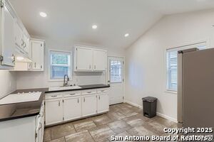 969 N Liberty Ave in New Braunfels, TX - Building Photo - Building Photo