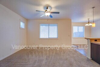 4013 N Pioneer Canyon Dr in Ridgefield, WA - Building Photo - Building Photo