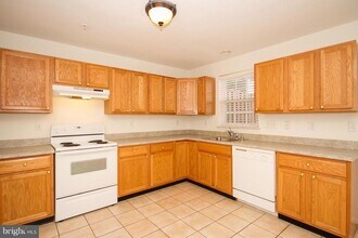 9759 Bon Haven Ln in Owings Mills, MD - Building Photo - Building Photo