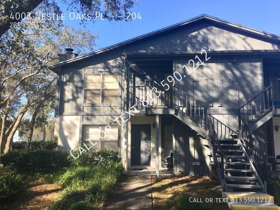 4003 Nestle Oaks Pl-Unit -204 in Tampa, FL - Building Photo