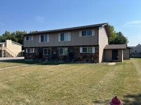 161 Indian Trail Rd, Unit 1 in Kalispell, MT - Building Photo