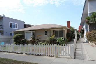 938 11th St in Santa Monica, CA - Building Photo - Primary Photo