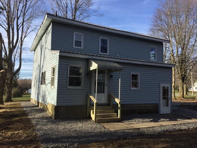 20703 Blooming Valley Rd in Meadville, PA - Building Photo - Building Photo