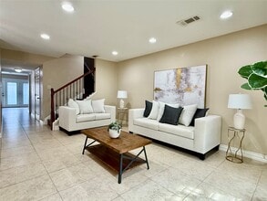 13132 Trail Hollow Dr in Houston, TX - Building Photo - Building Photo