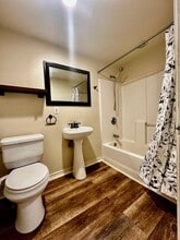 936 Garden St in Kerrville, TX - Building Photo - Building Photo