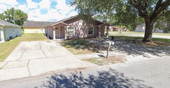 property at 1515 S Oleander Ave