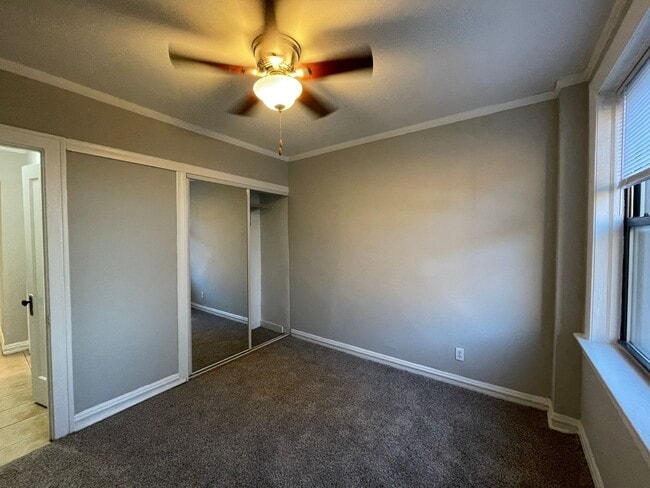 831 W Bradley Pl, Unit 661-801 in Chicago, IL - Building Photo - Building Photo