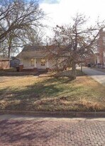 514 W Main St in Purcell, OK - Building Photo