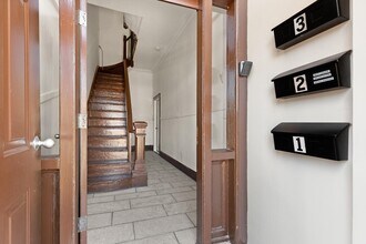 7 Forbes St, Unit 2 in Boston, MA - Building Photo - Building Photo