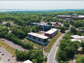 The Elements in Houghton, MI - Foto de edificio - Building Photo