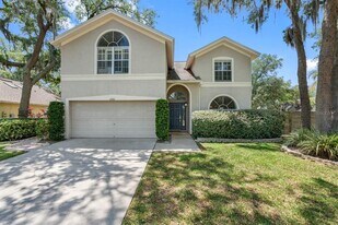 2301 Millcreek Ct in Valrico, FL - Building Photo