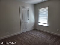 125 Harold Murphy Dr photo'