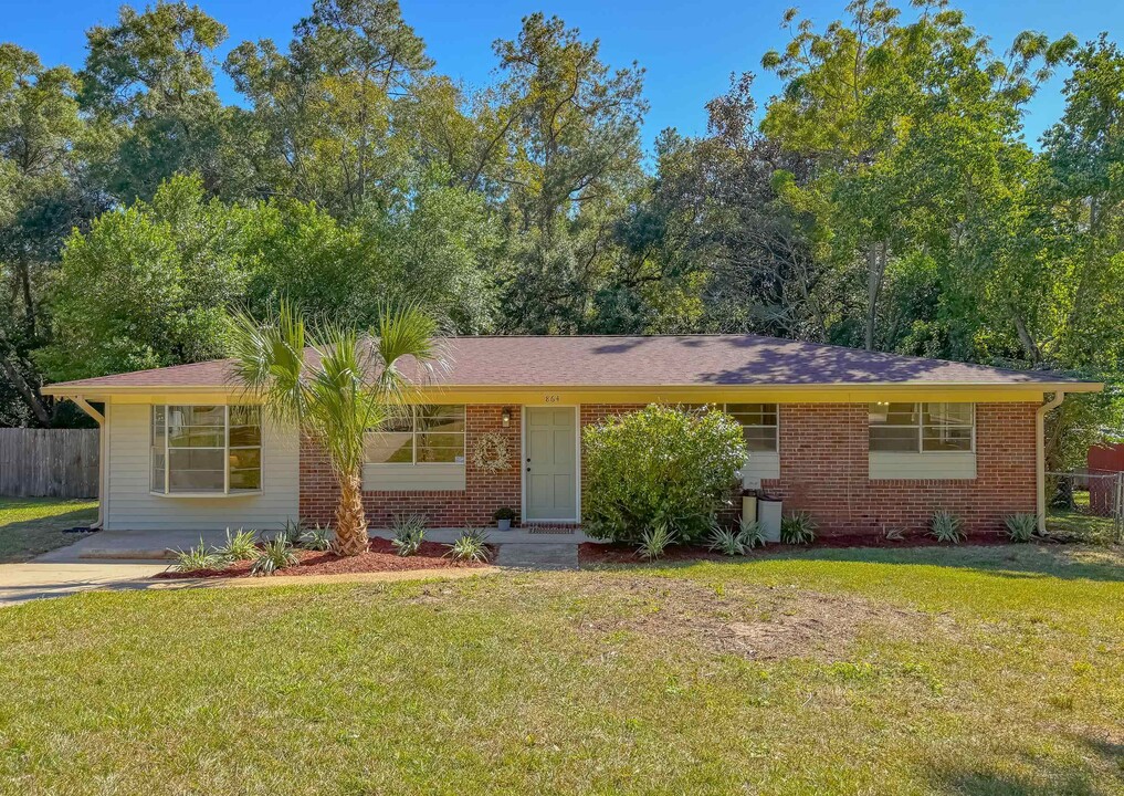 864 Bahama Dr in Tallahassee, FL - Building Photo