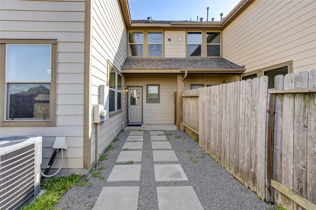 property at 8335 Hawthorn Vly Ln