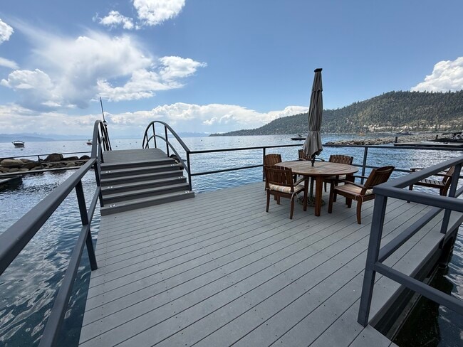 557 Lakeshore Blvd in Incline Village, NV - Building Photo - Building Photo