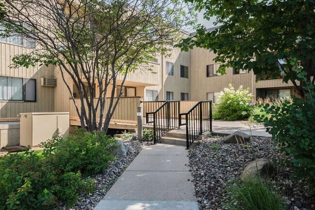 4101 Parklawn Ave in Minneapolis, MN - Building Photo - Building Photo