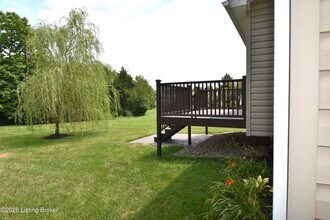 10407 Pinoak View Dr in Louisville, KY - Building Photo - Building Photo