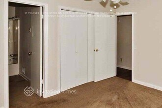 2727 King Arthur Ct in Buford, GA - Foto de edificio - Building Photo