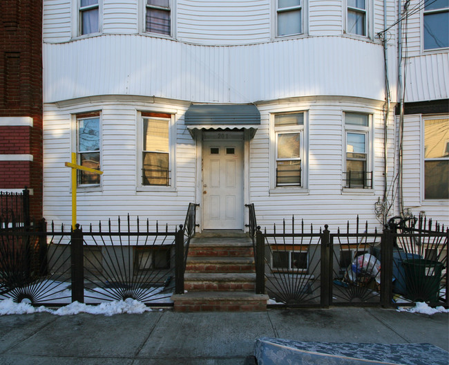 201 Highland Pl in Brooklyn, NY - Building Photo - Building Photo