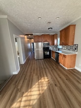 2201 Toulouse St in Ocean Springs, MS - Foto de edificio - Building Photo