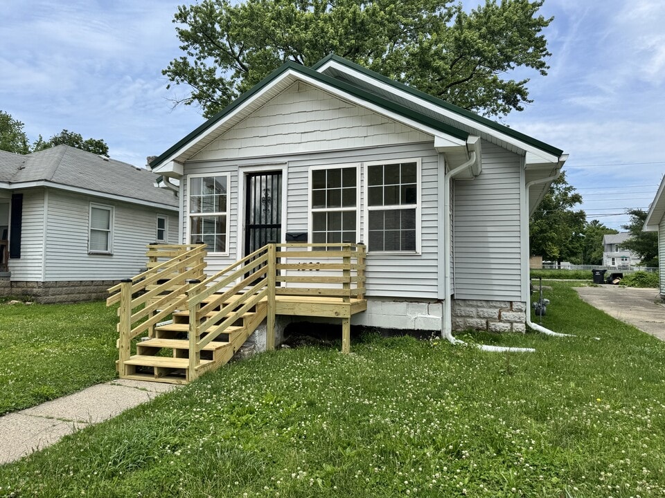 1308 E Taylor St in Kokomo, IN - Building Photo