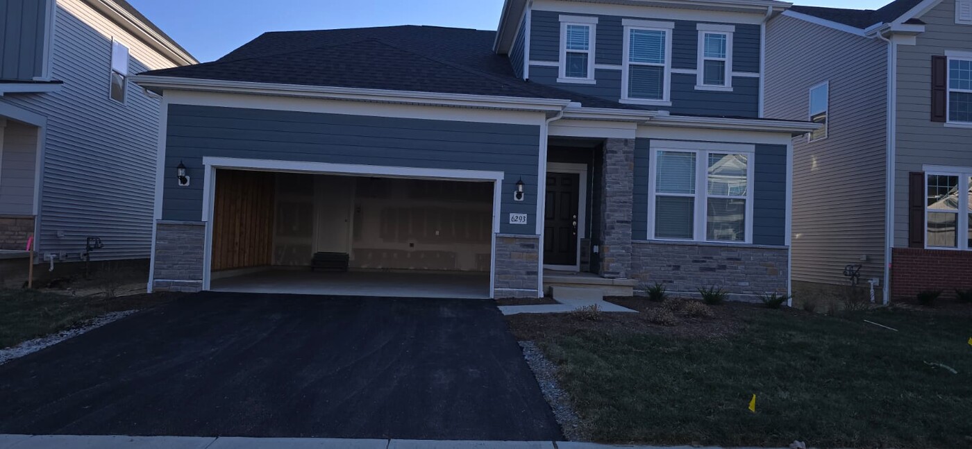 6293 Lattuga Dr in Hilliard, OH - Foto de edificio