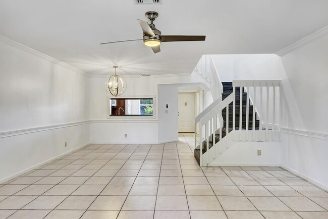 6372 Boca Cir