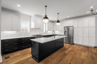 6515 Premier Dr in Nashville, TN - Building Photo - Building Photo