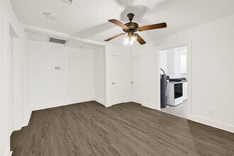 969 Wakefield Dr in Houston, TX - Building Photo - Building Photo