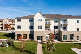 Reserve at Village Center in Geneva, IL - Building Photo