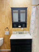 333 Co Rd 1450 in Center, TX - Foto de edificio - Building Photo