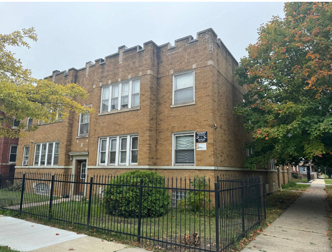 property at 7800 S Throop St