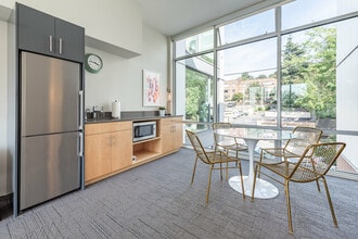 Belroy in Seattle, WA - Building Photo - Building Photo