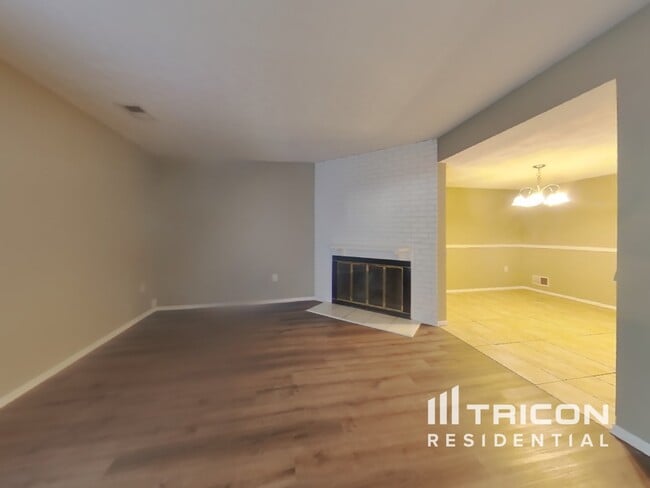 1051 Dorset Dr in Waldorf, MD - Building Photo - Building Photo