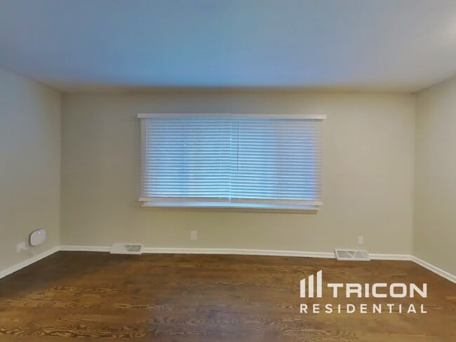 9702 W 93rd St in Overland Park, KS - Building Photo - Building Photo