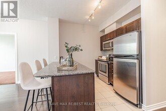 3525-3525 Kariya Dr in Mississauga, ON - Building Photo - Building Photo