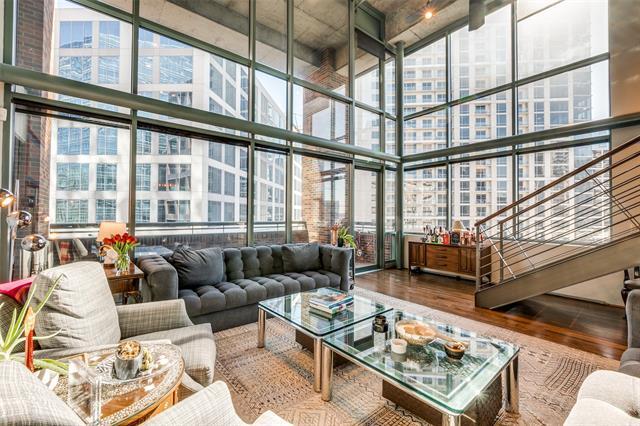 1999 McKinney Ave in Dallas, TX - Building Photo