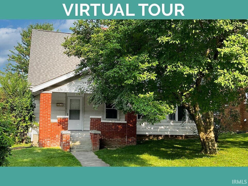 820 N Washington St in Bloomington, IN - Building Photo