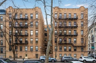 Crotona Park West in Bronx, NY - Building Photo - Building Photo