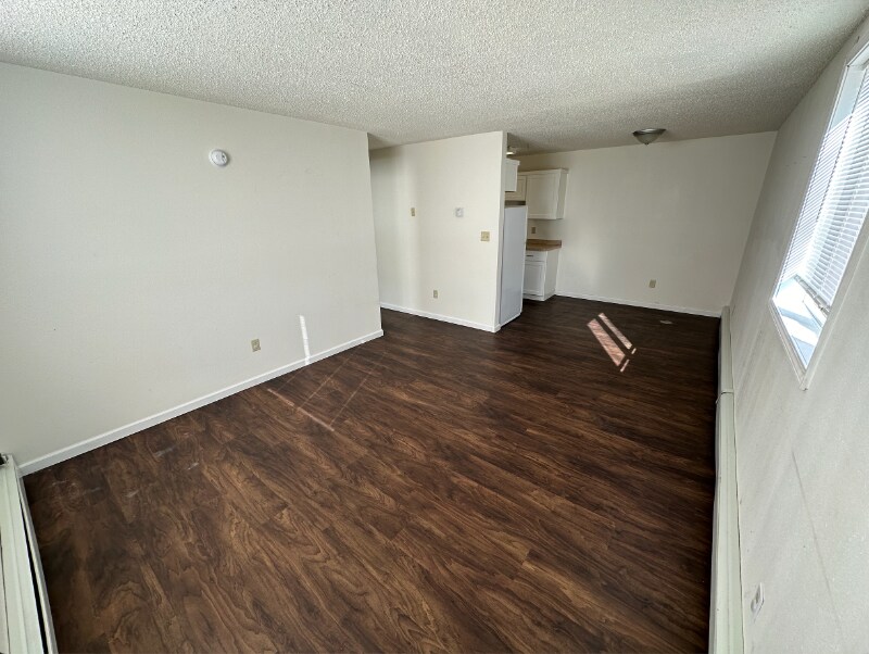 1508 State Hwy 1 in Thief River Falls, MN - Building Photo