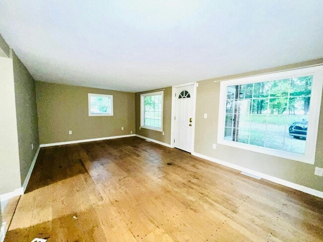 8310 Bellflower Rd in Mentor, OH - Building Photo - Building Photo